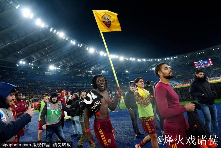 罗马微弱战胜科莫,利马打入关键进球 罗马微弱战胜科莫,利马打入关键进球